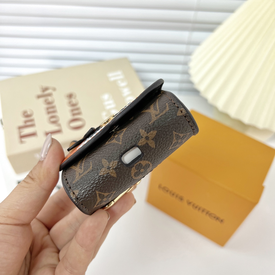 Louis Vuitton Cat Earpods Case    GI0862 - FashionPlug
