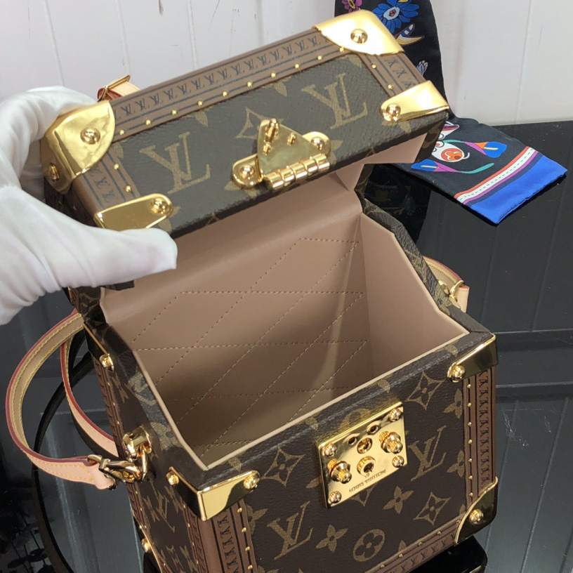 Louis Vuitton Box Monogram Canvas  M10079 - FashionPlug