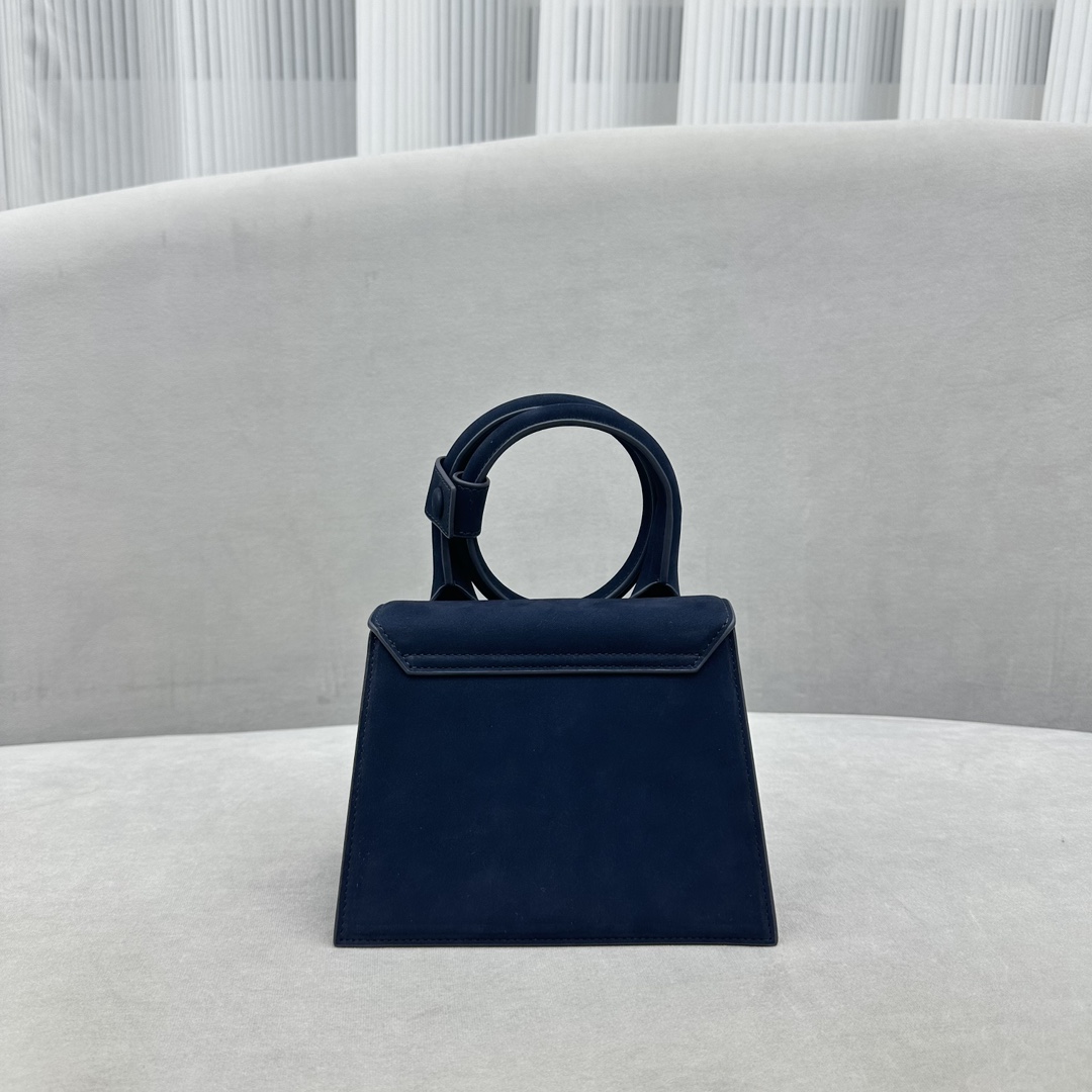 Jacquemus Le Chiquito Noeud - FashionPlug