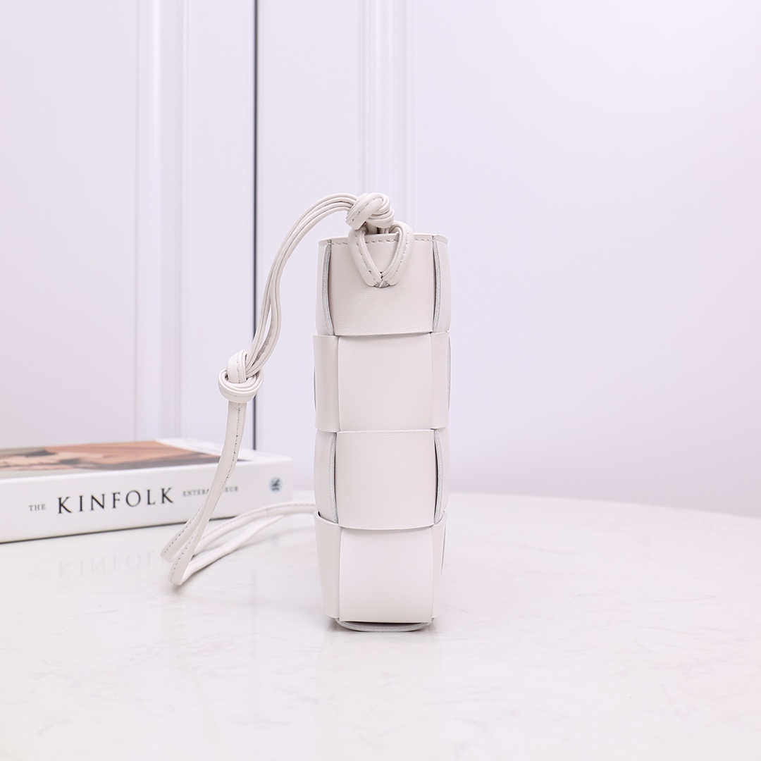 Bottega Veneta Phone Pouch - FashionPlug