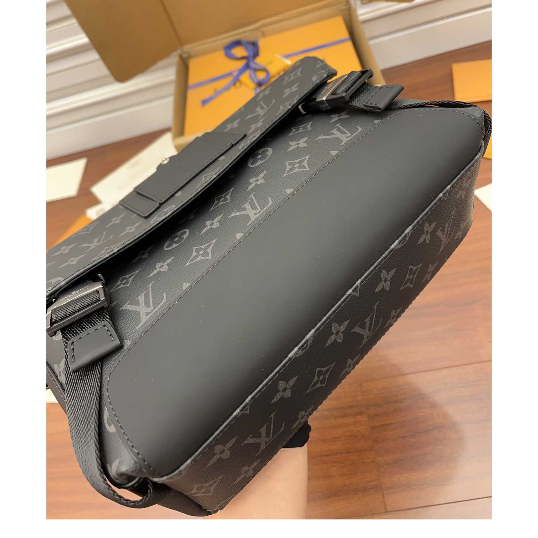 Louis Vuitton Messenger PM Voyager(33x22.5x11cm)     M40511 - FashionPlug