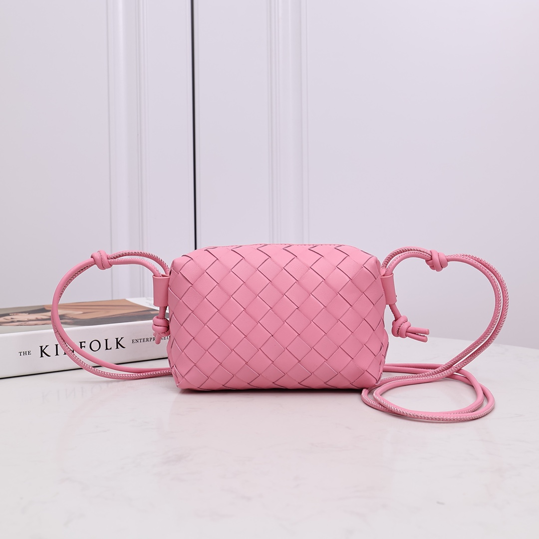 Bottega Veneta Candy Loop Camera Bag - FashionPlug