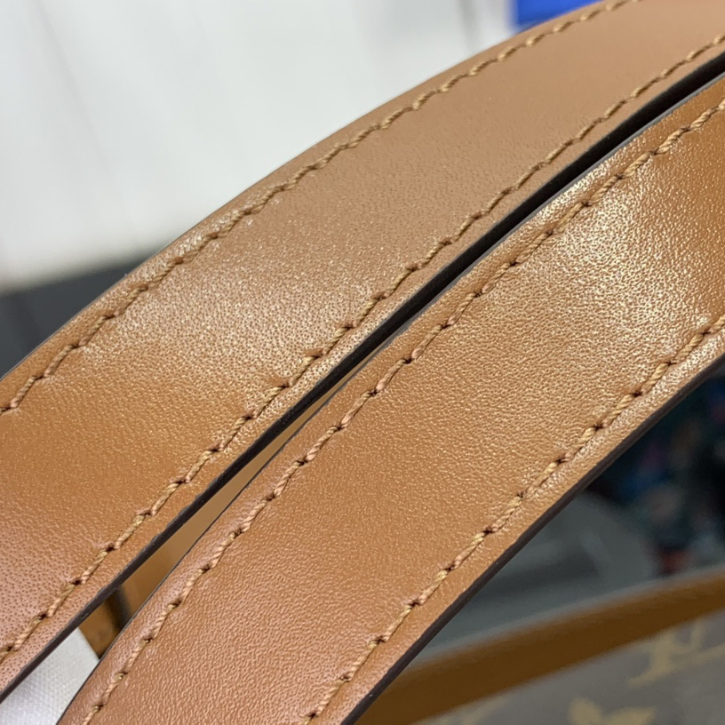 Louis Vuitton Mini Dauphine Lock XL      M46537 - FashionPlug