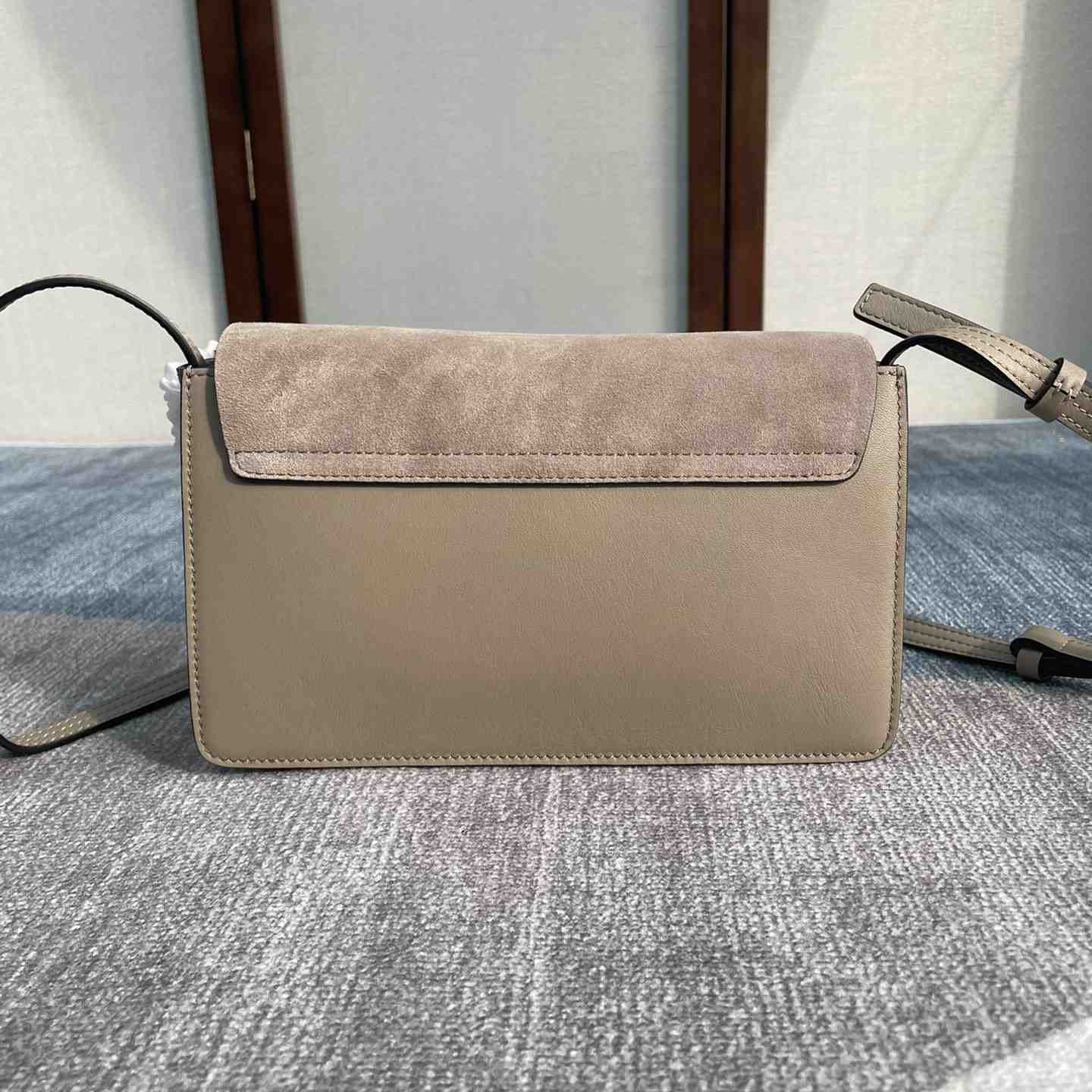 Chloe Faye Wallet On Strap(24-15-7cm) - FashionPlug