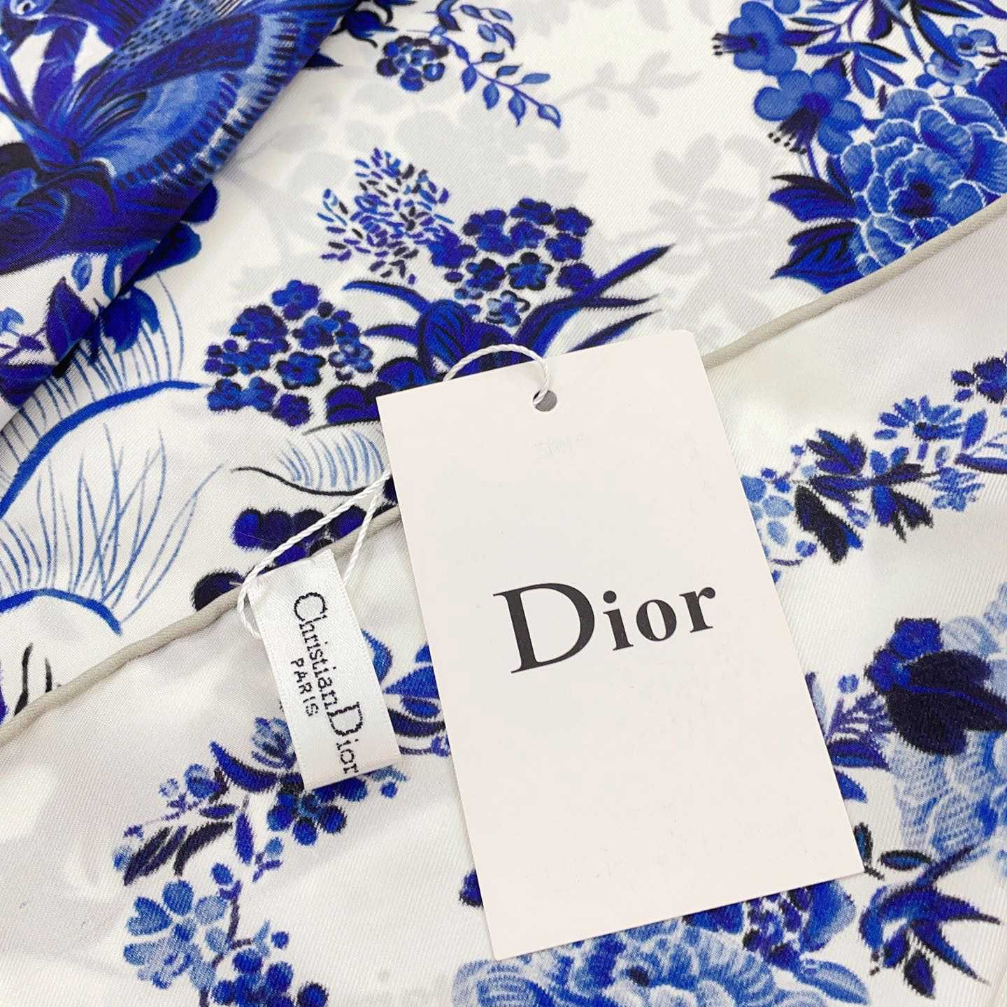 Dior Jardin d'Hiver 90 Square Scarf - FashionPlug