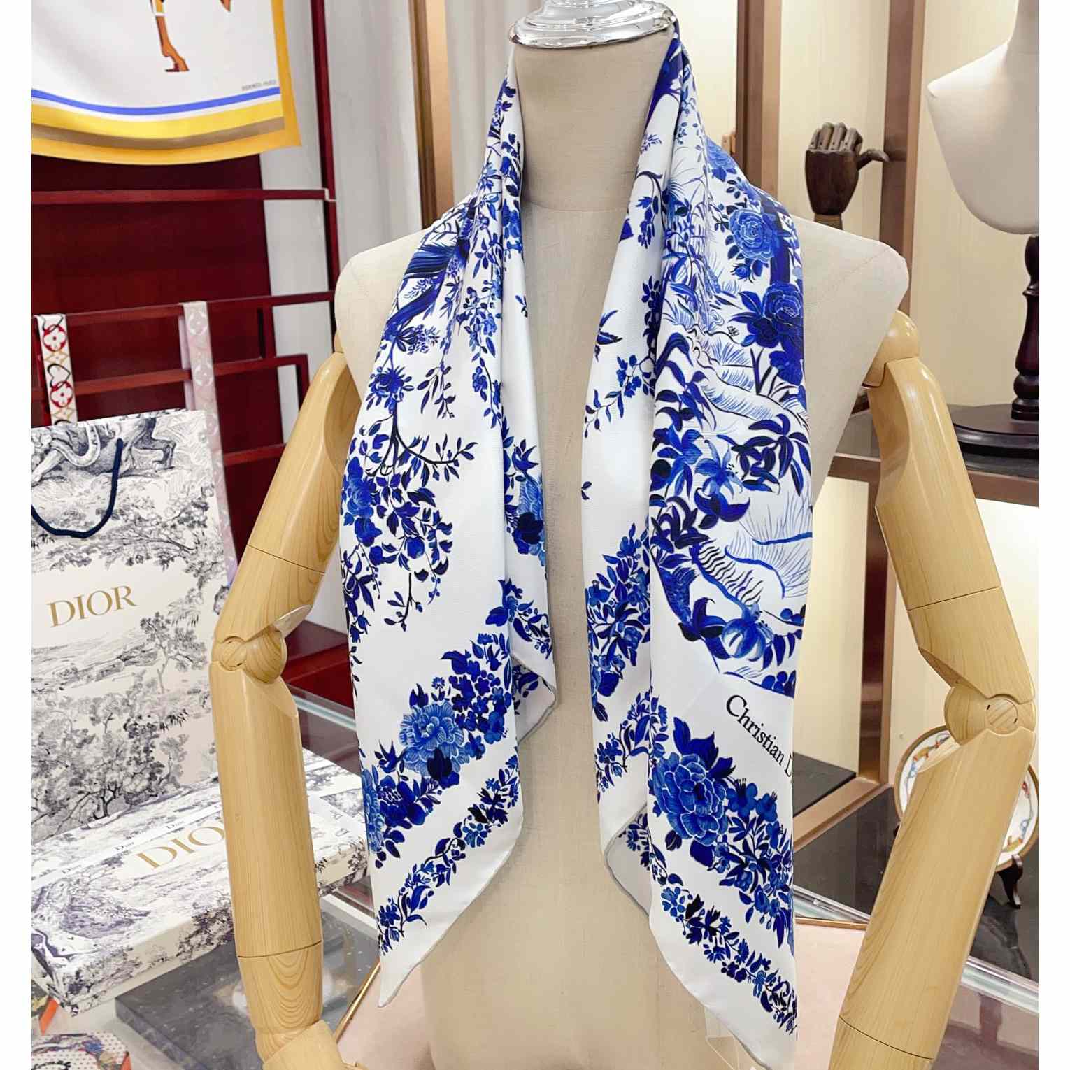 Dior Jardin d'Hiver 90 Square Scarf - FashionPlug