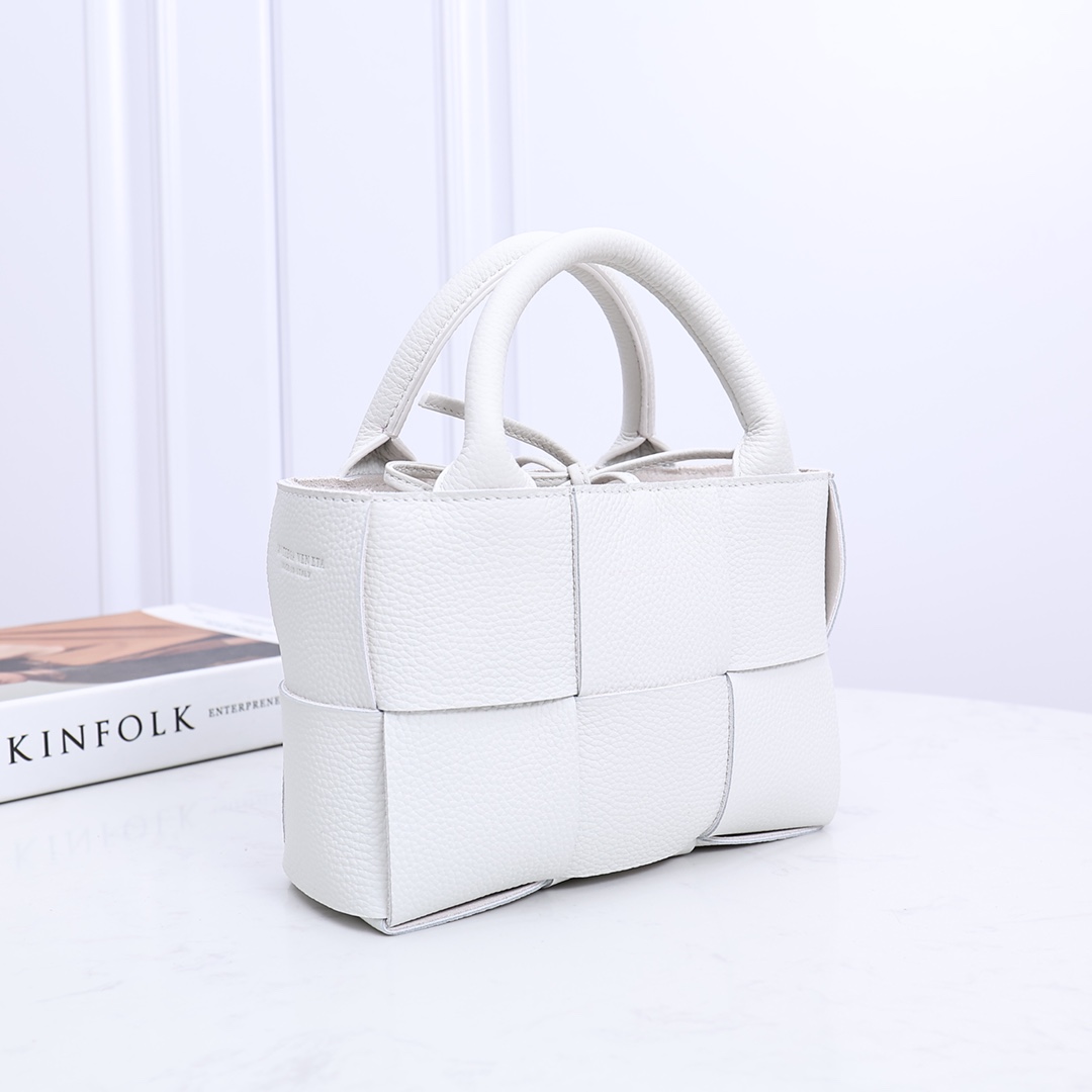 Bottega Veneta Candy Arco Tote Bag - FashionPlug