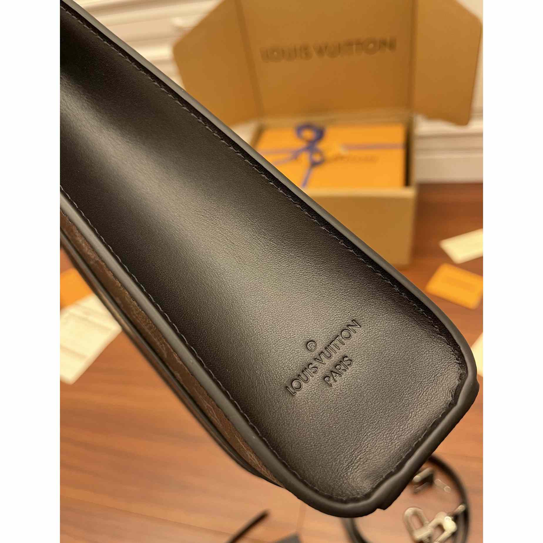 Louis Vuitton Sac Plat Cross Bag (26x28.5x6CM)   M46098 - FashionPlug
