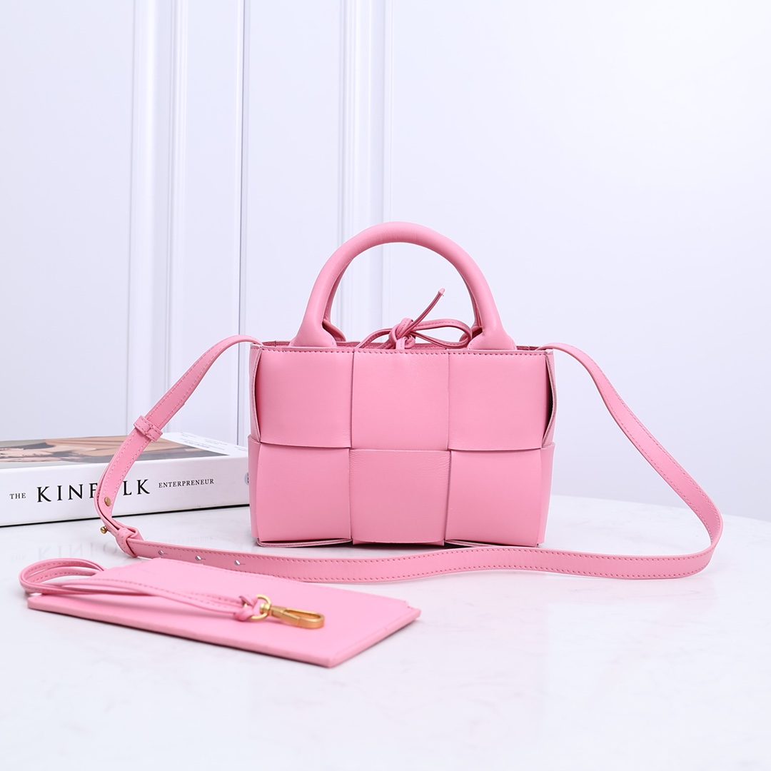 Bottega Veneta Candy Arco Tote Bag - FashionPlug