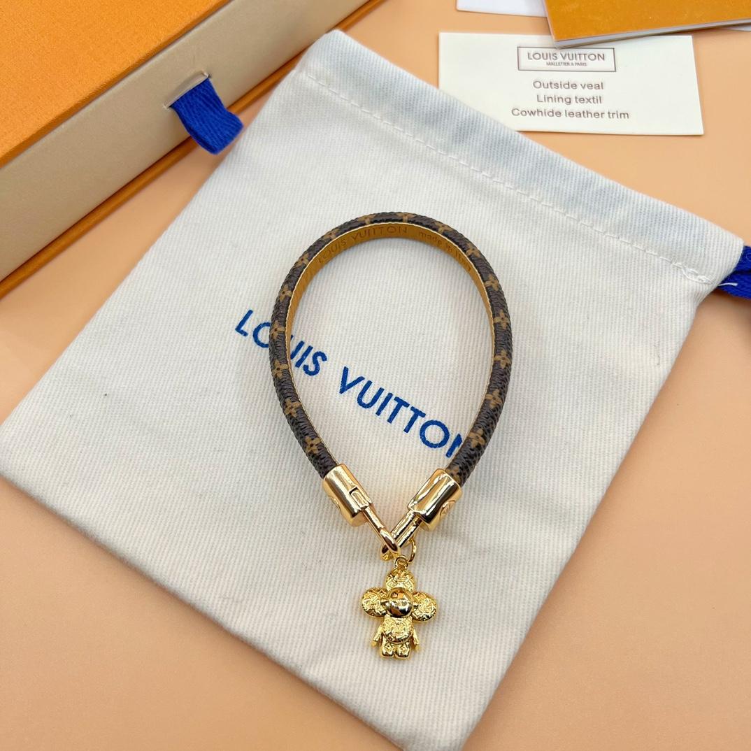 Louis Vuitton LV Cannes Bracelet      - FashionPlug