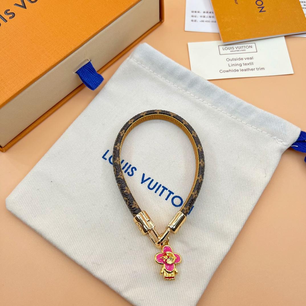 Louis Vuitton LV Cannes Bracelet      - FashionPlug