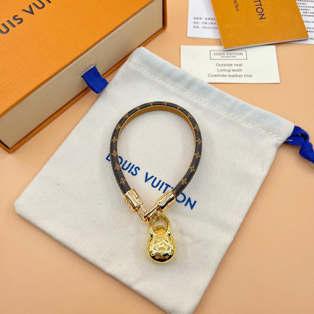 Louis Vuitton LV Cannes Bracelet      - FashionPlug