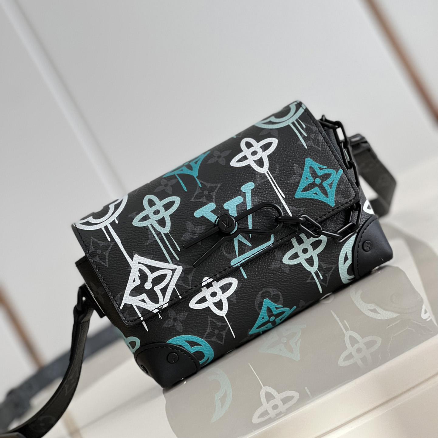 Louis Vuitton Steamer Wearable Wallet     m81852  - FashionPlug