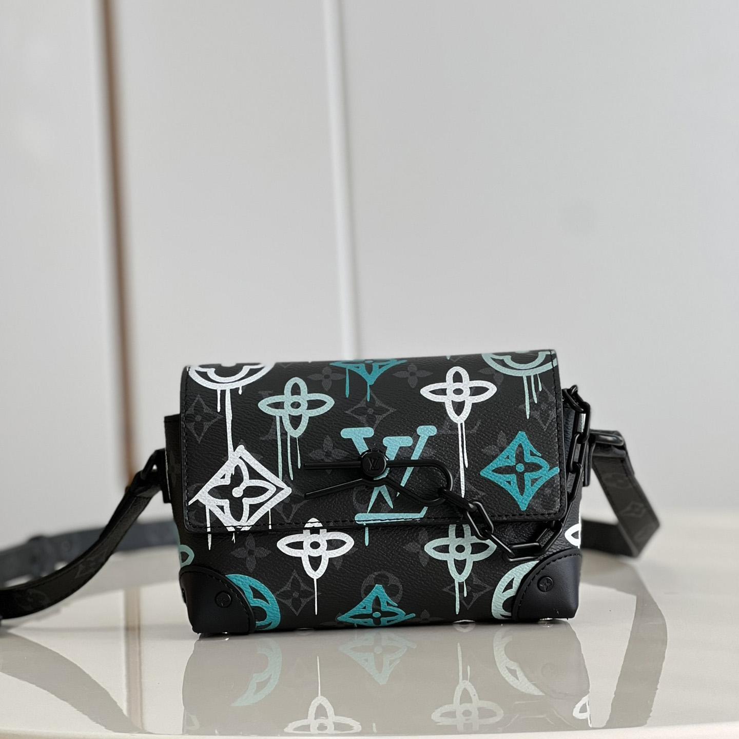 Louis Vuitton Steamer Wearable Wallet     m81852  - FashionPlug