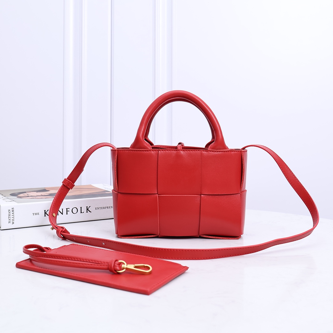 Bottega Veneta Candy Arco Tote Bag - FashionPlug