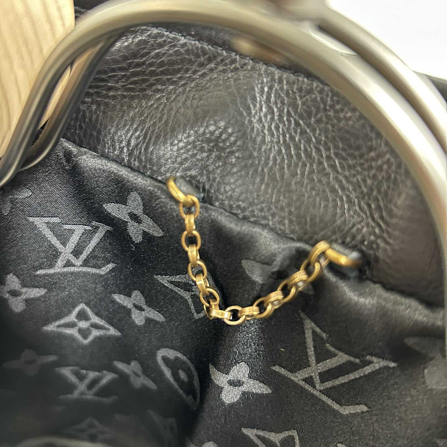 Louis Vuitton Original Leather Biker      1A8I30 - FashionPlug