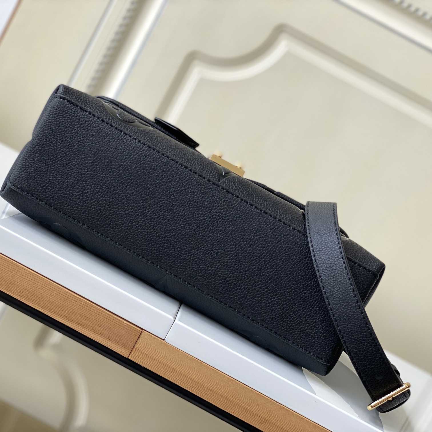 Louis Vuitton Madeleine Medium Bag (30-19.5-11cm)   M45976 - FashionPlug