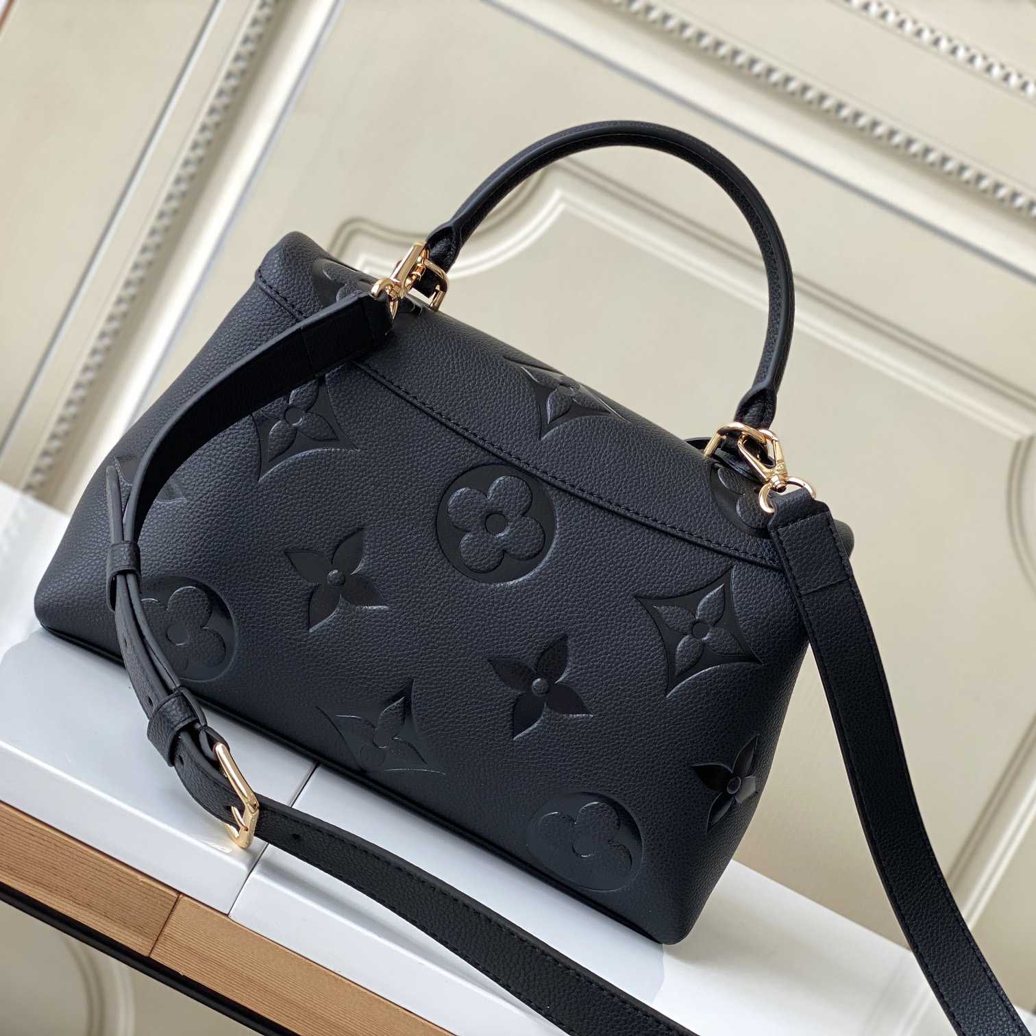 Louis Vuitton Madeleine Medium Bag (30-19.5-11cm)   M45976 - FashionPlug