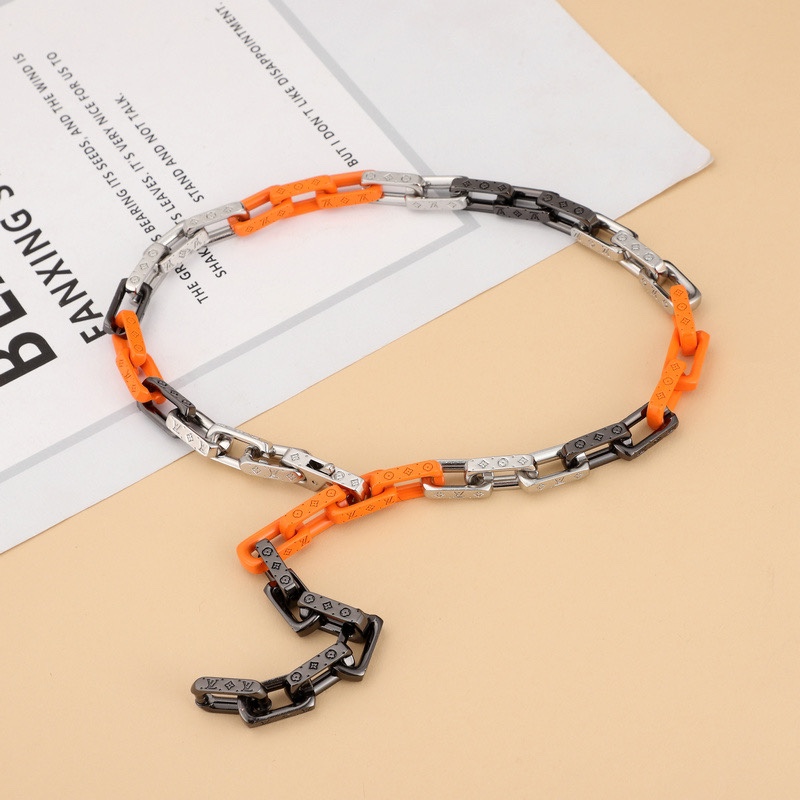 Louis Vuitton Monogram Chain Necklace    MP3142 - FashionPlug
