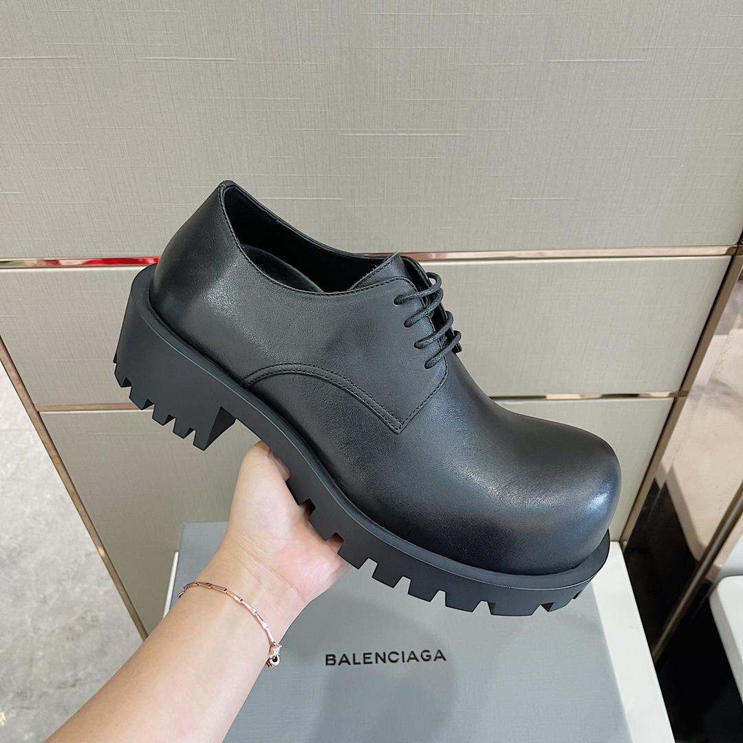 Balenciaga Men's Rhino Derby In Black  - FashionPlug