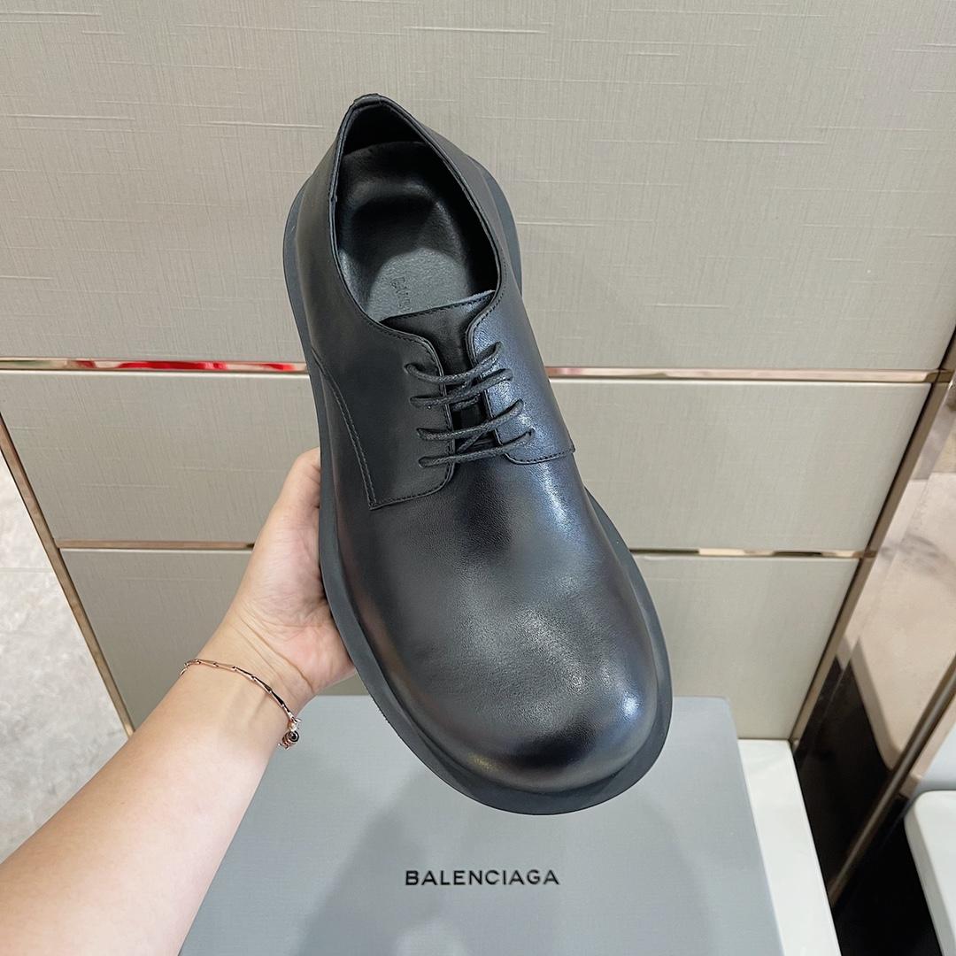 Balenciaga Men's Rhino Derby In Black  - FashionPlug