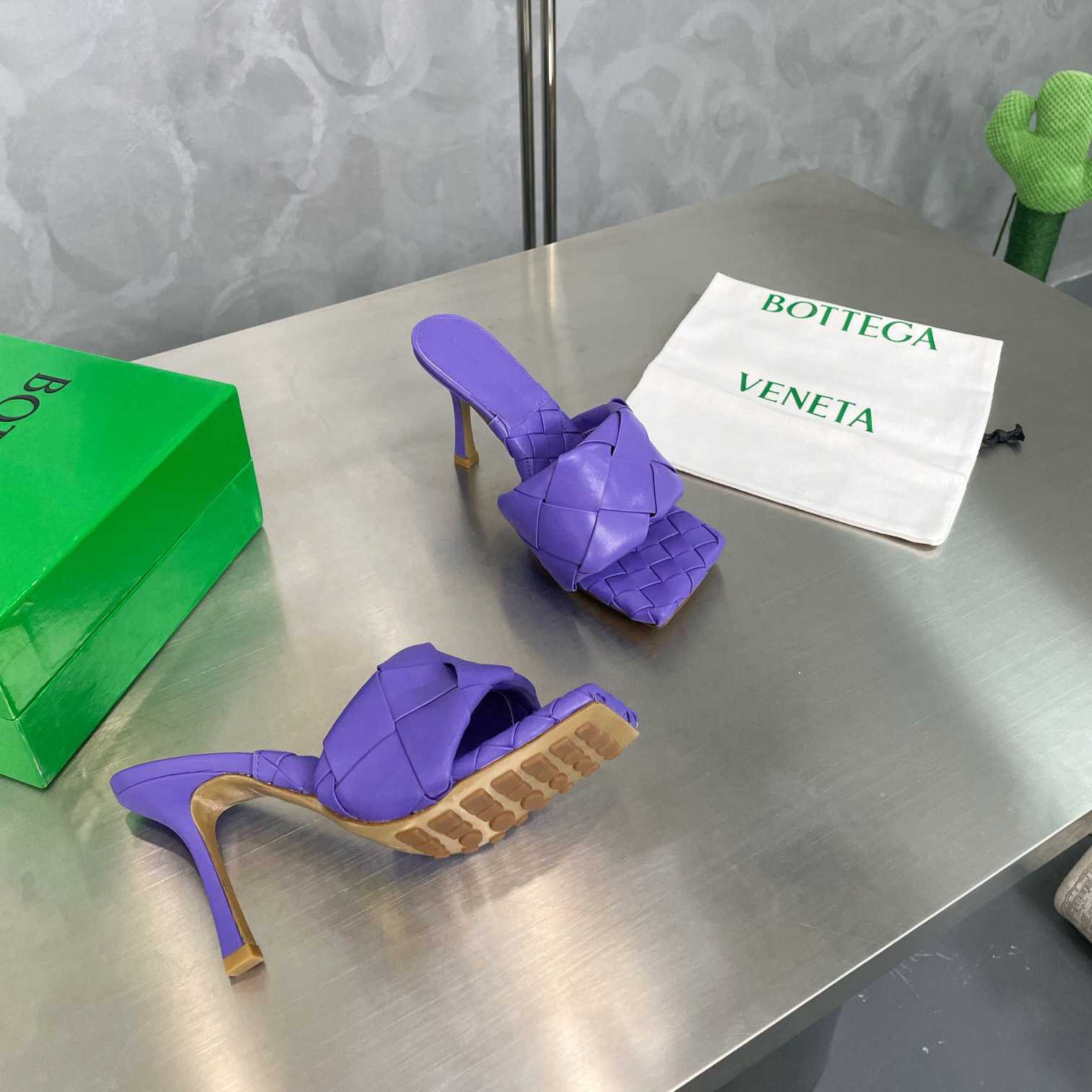 Bottega Veneta Lido Mule - FashionPlug