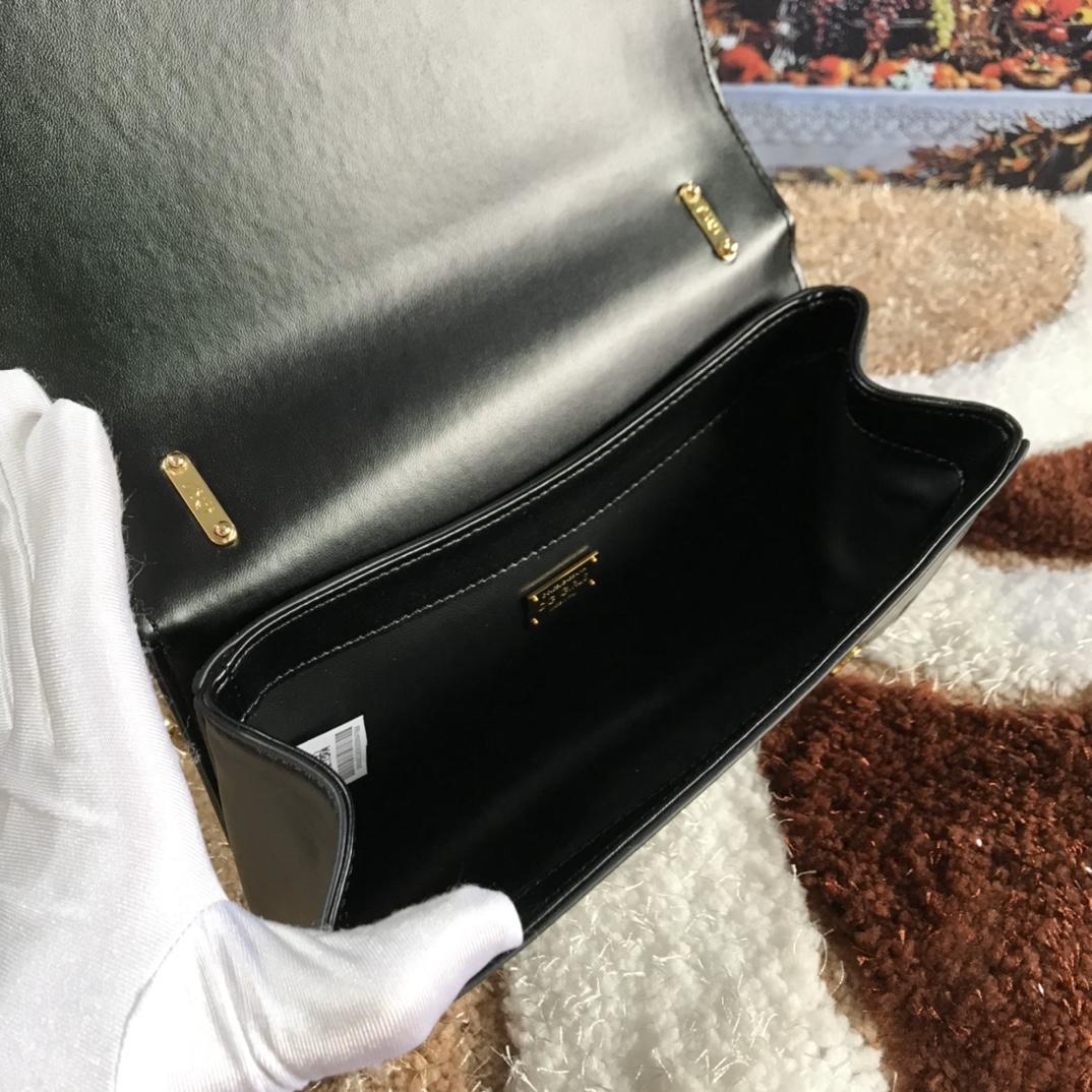 Dolce & Gabbana DG Girls Shoulder Bag In Nappa Color Black(21-4-15cm)  - FashionPlug