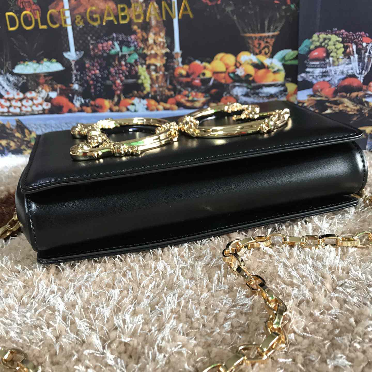 Dolce & Gabbana DG Girls Shoulder Bag In Nappa Color Black(21-4-15cm)  - FashionPlug
