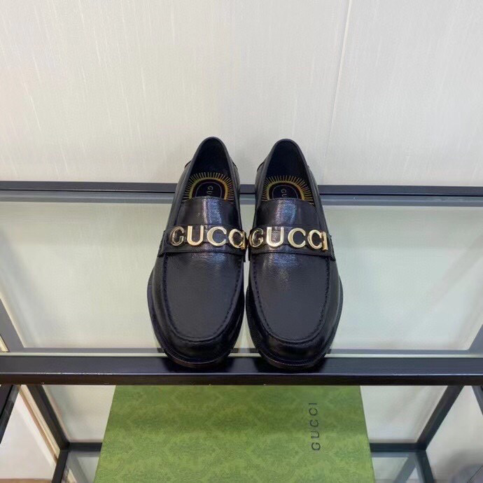 Gucci Leather Loafer - FashionPlug