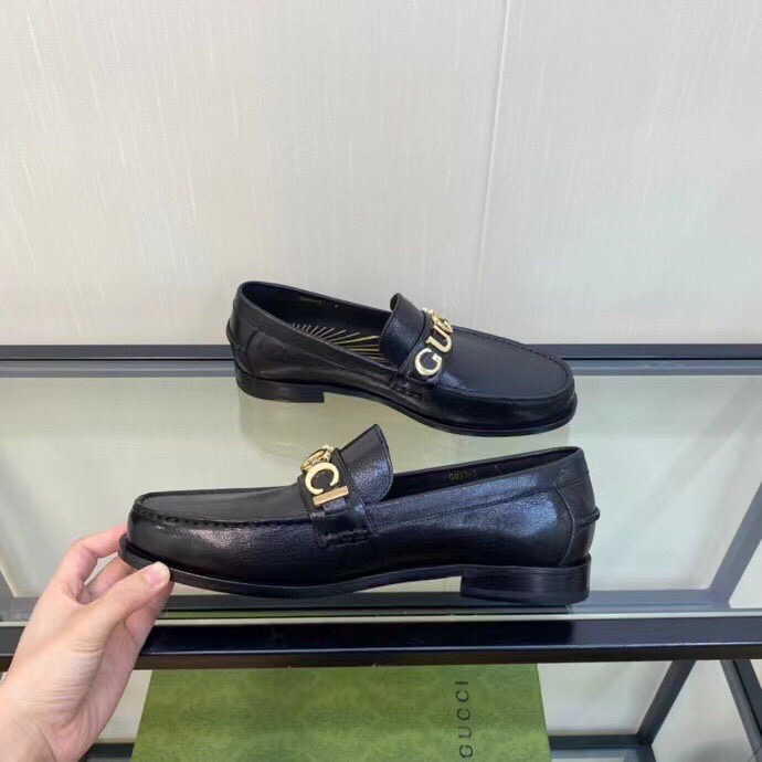 Gucci Leather Loafer - FashionPlug