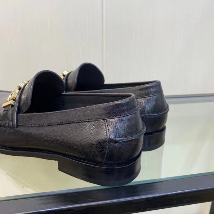 Gucci Leather Loafer - FashionPlug