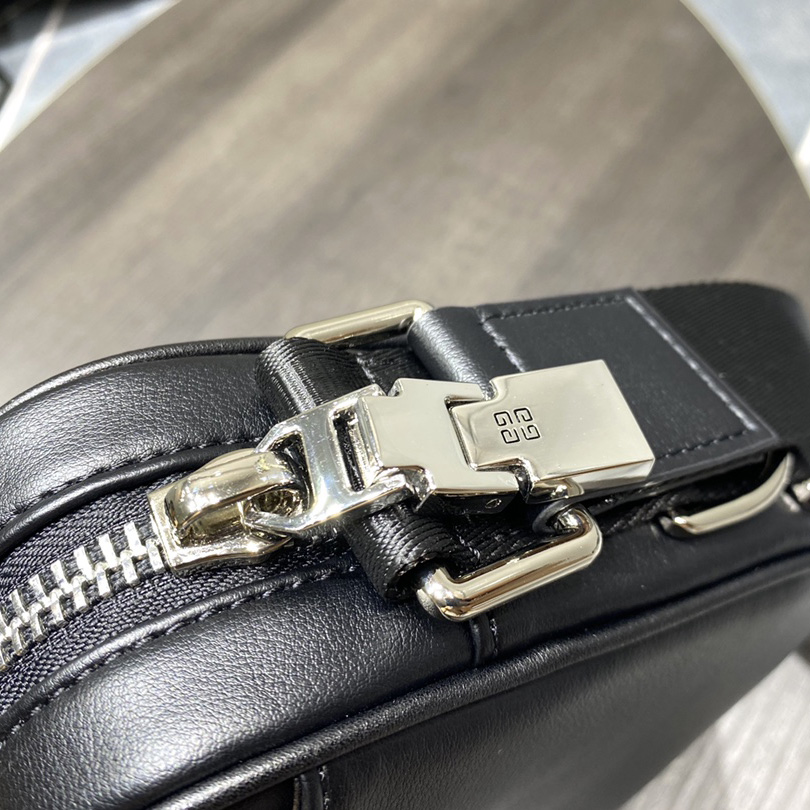 Givenchy Black Camera Messenger Bag (20x14x6cm) - FashionPlug