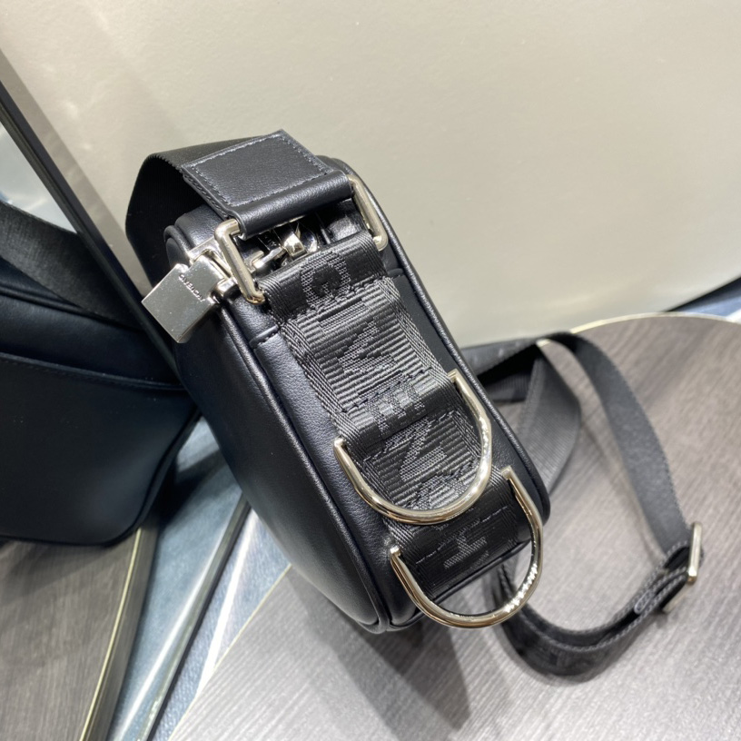 Givenchy Black Camera Messenger Bag (20x14x6cm) - FashionPlug