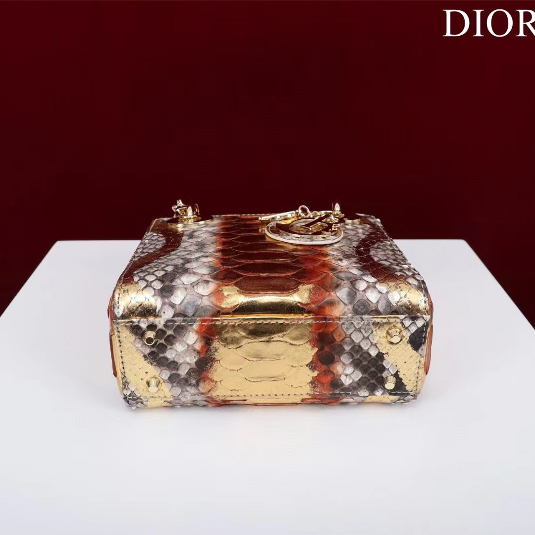 Dior Lady Dior Bag (17-15-7 cm) - FashionPlug