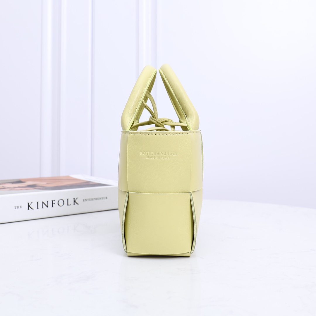Bottega Veneta Candy Arco Tote Bag - FashionPlug