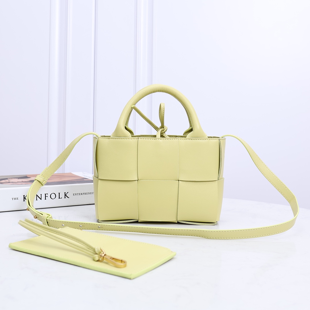 Bottega Veneta Candy Arco Tote Bag - FashionPlug