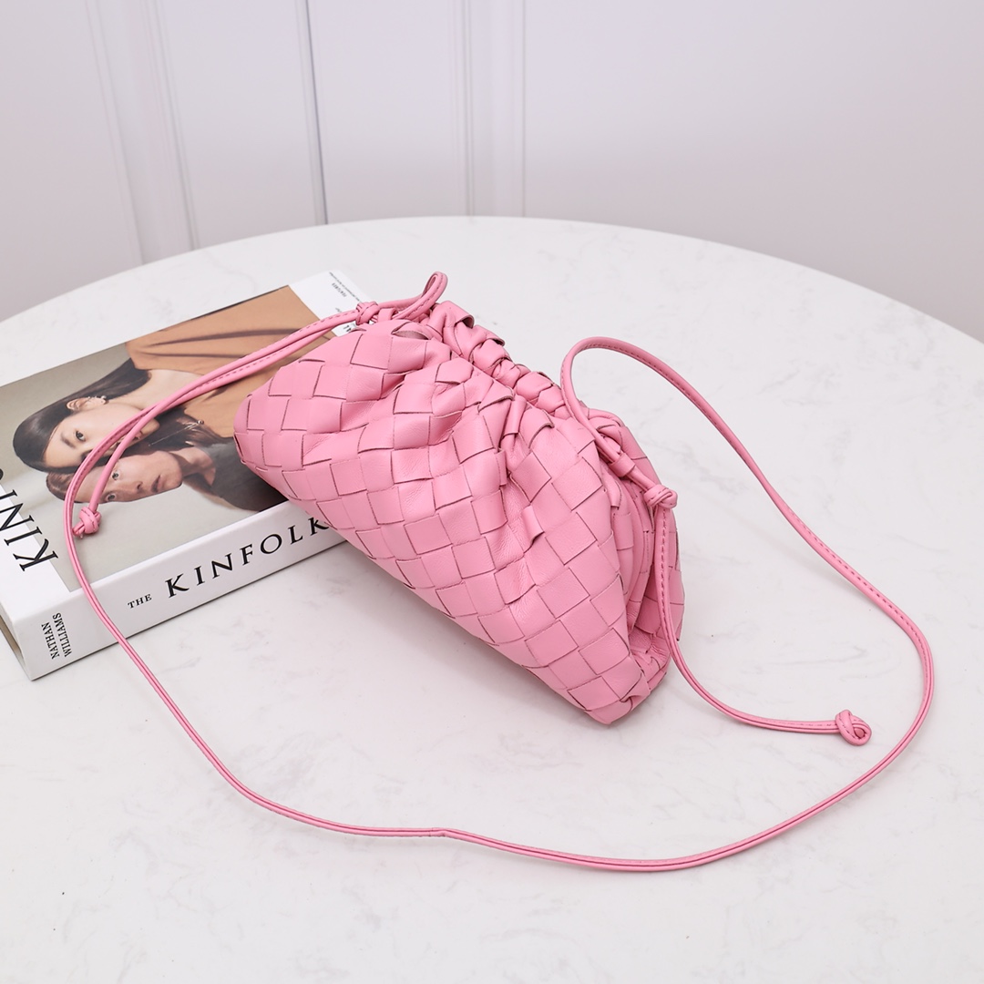 Bottega Veneta Mini Pouch - FashionPlug