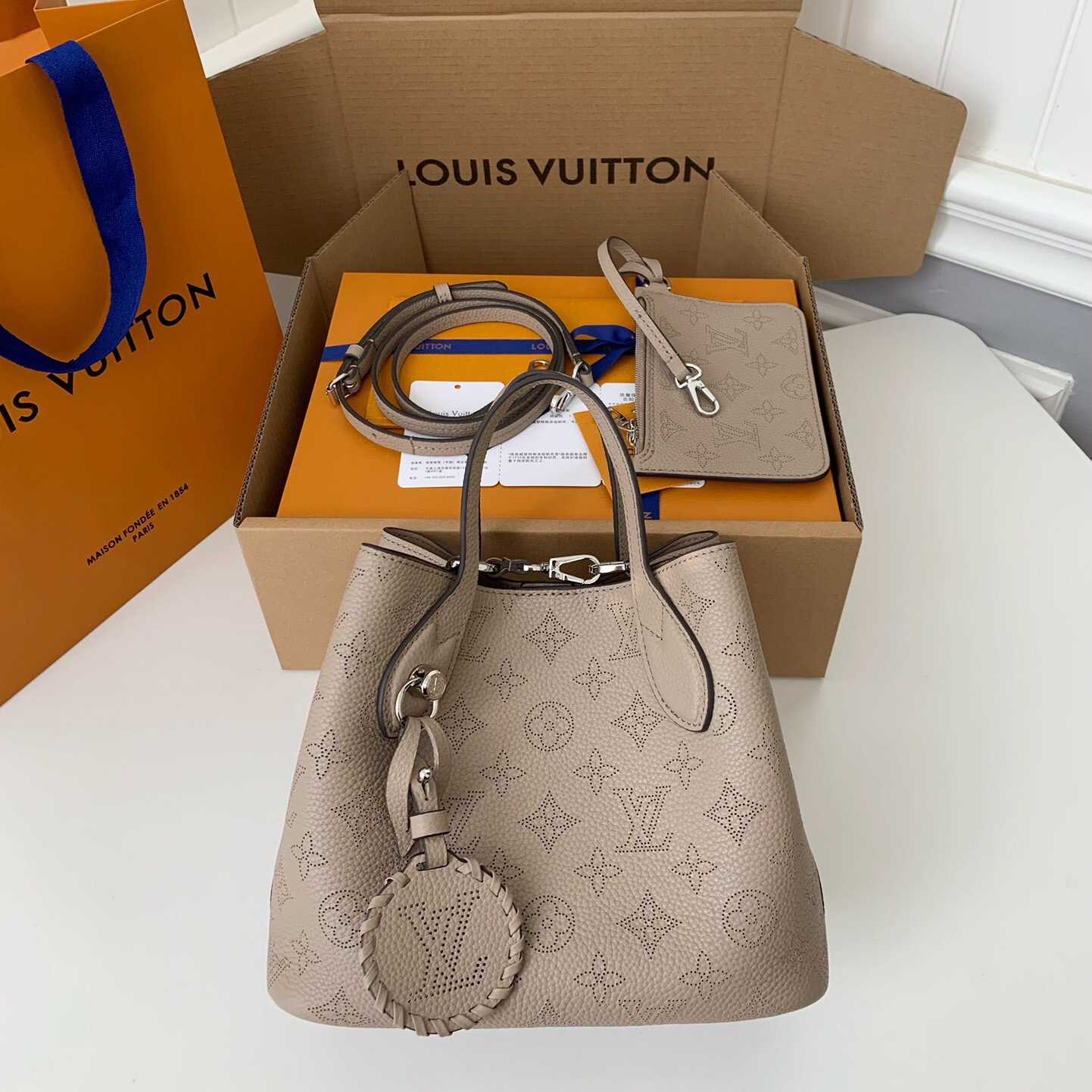 Louis Vuitton Blossom PM   M21849 - FashionPlug