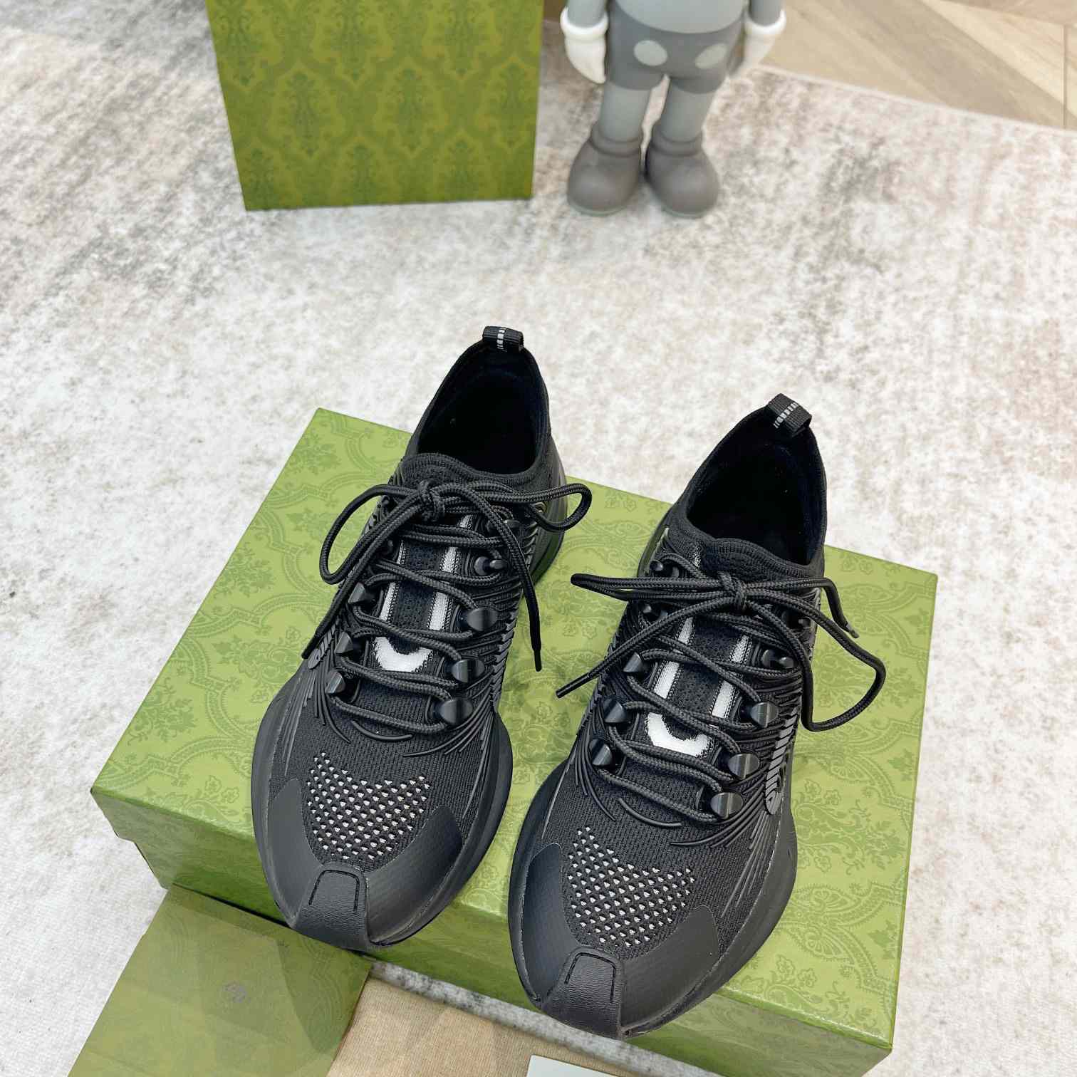 Gucci Run Sneaker  - FashionPlug
