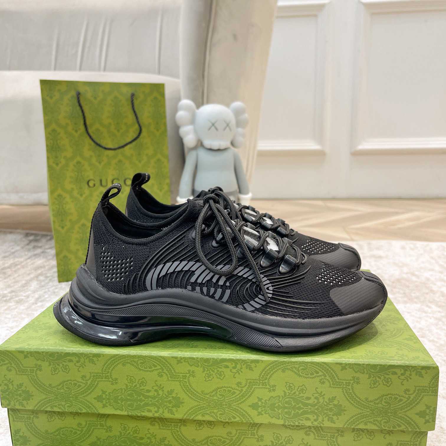 Gucci Run Sneaker  - FashionPlug