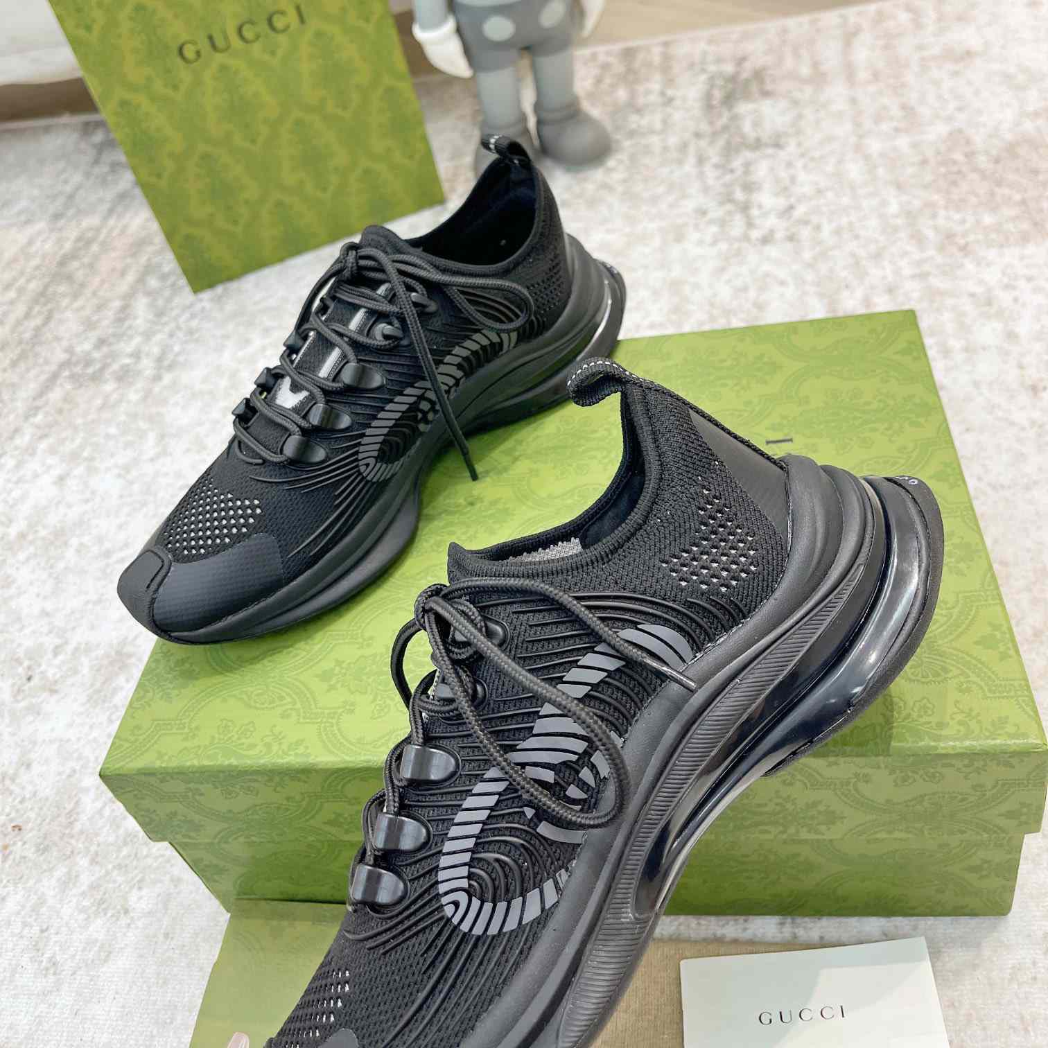 Gucci Run Sneaker  - FashionPlug