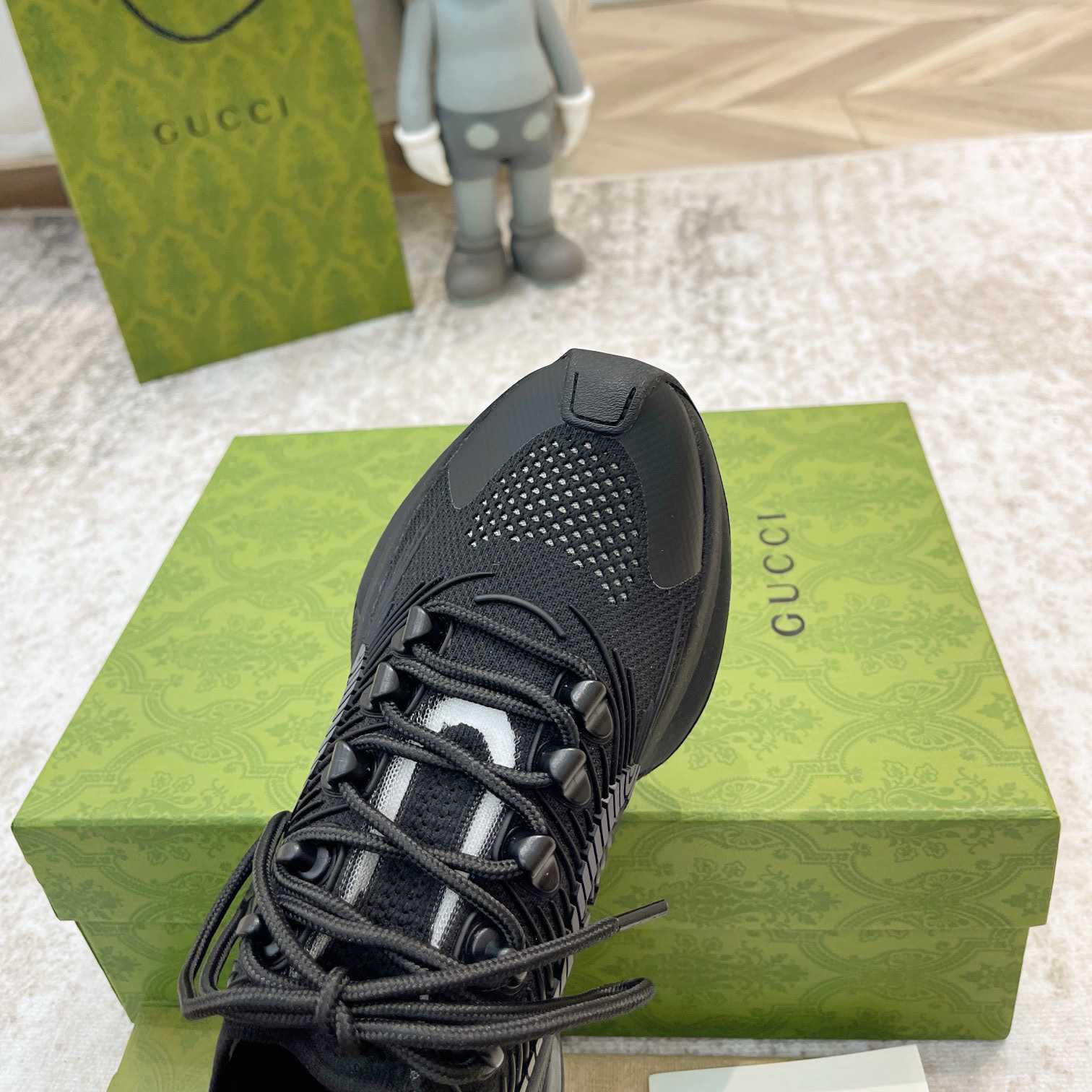 Gucci Run Sneaker  - FashionPlug