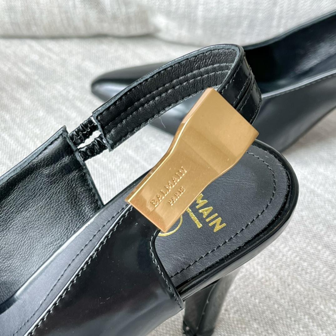 Balmain Tara Leather Pumps - FashionPlug