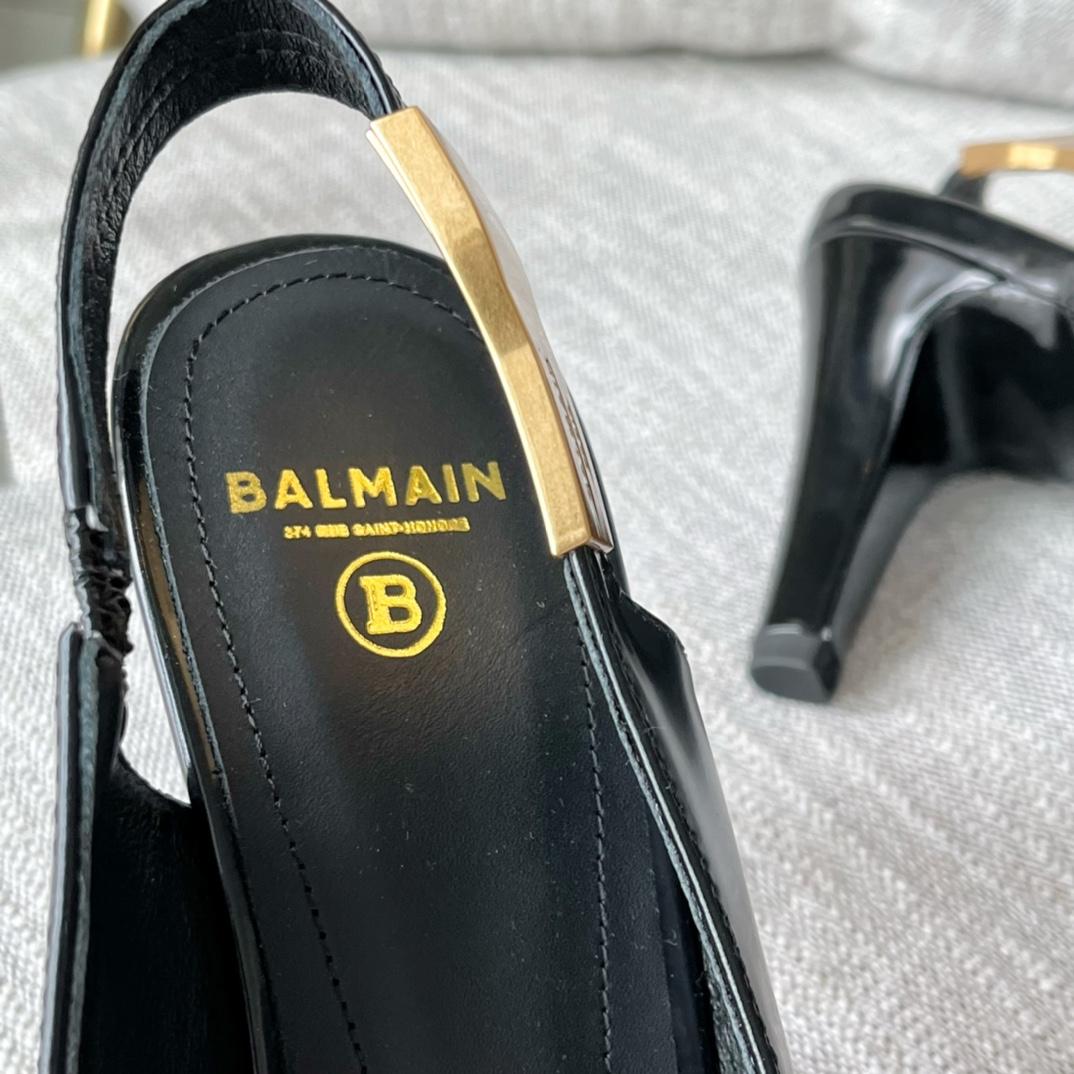 Balmain Tara Leather Pumps - FashionPlug