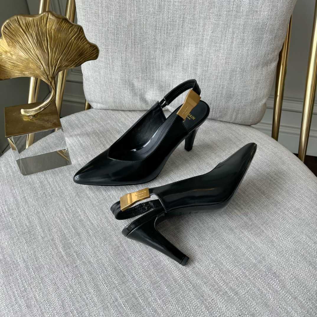 Balmain Tara Leather Pumps - FashionPlug
