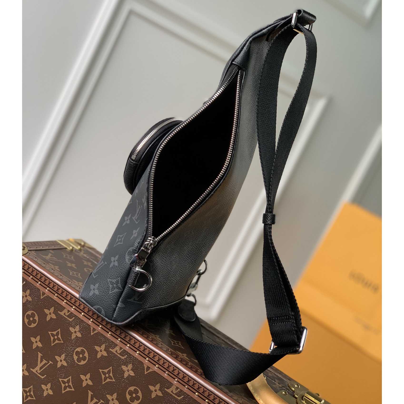 Louis Vuitton Duo Sling Bag(20-42-6cm)       M30936 - FashionPlug