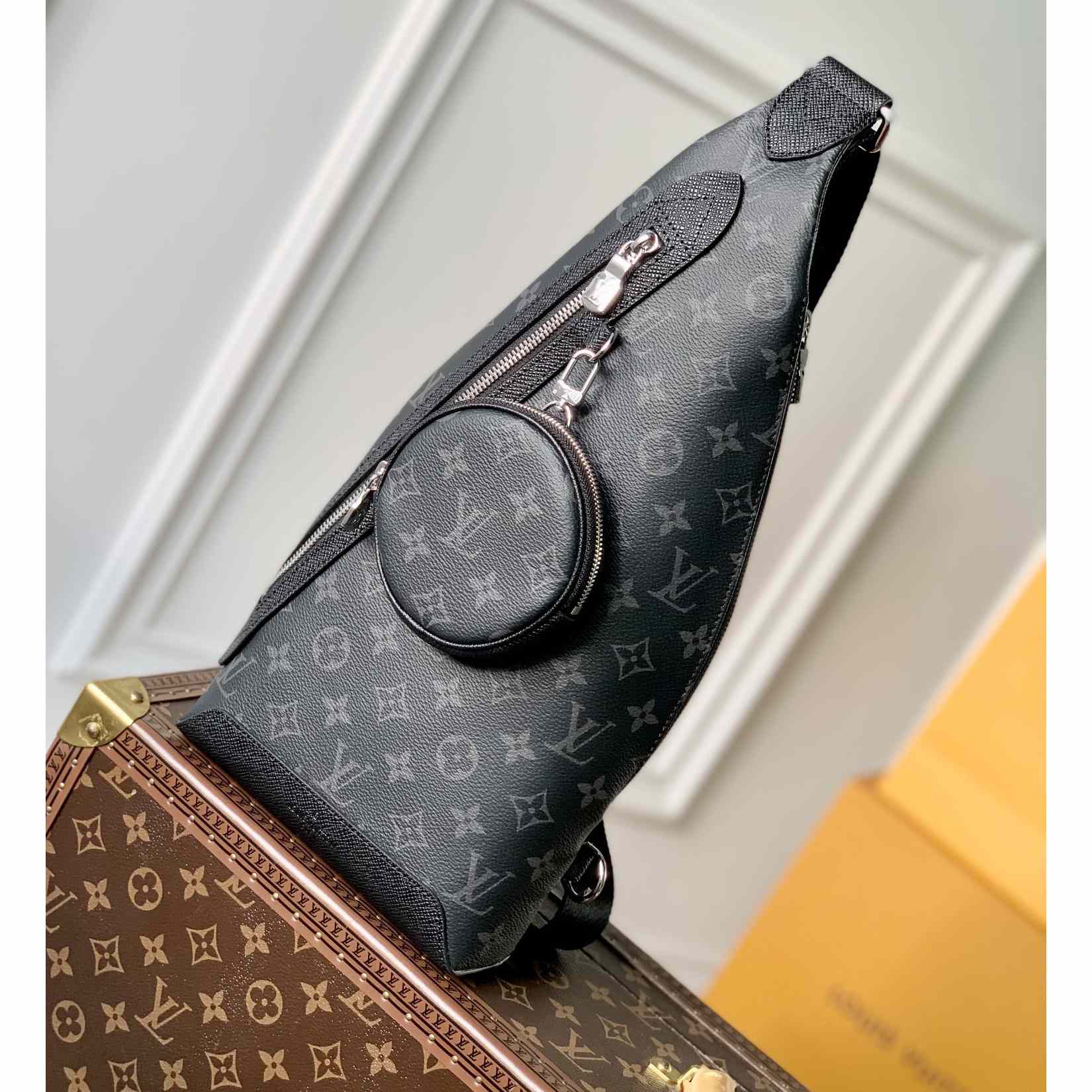 Louis Vuitton Duo Sling Bag(20-42-6cm)       M30936 - FashionPlug