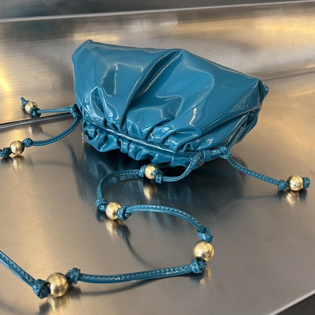 Bottega Veneta Mini Pouch - FashionPlug