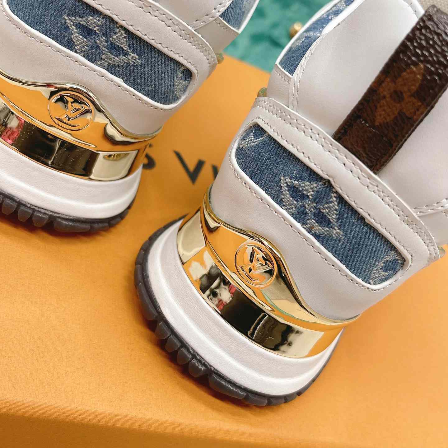 Louis Vuitton Run Away Sneaker   (upon uk size)   - FashionPlug
