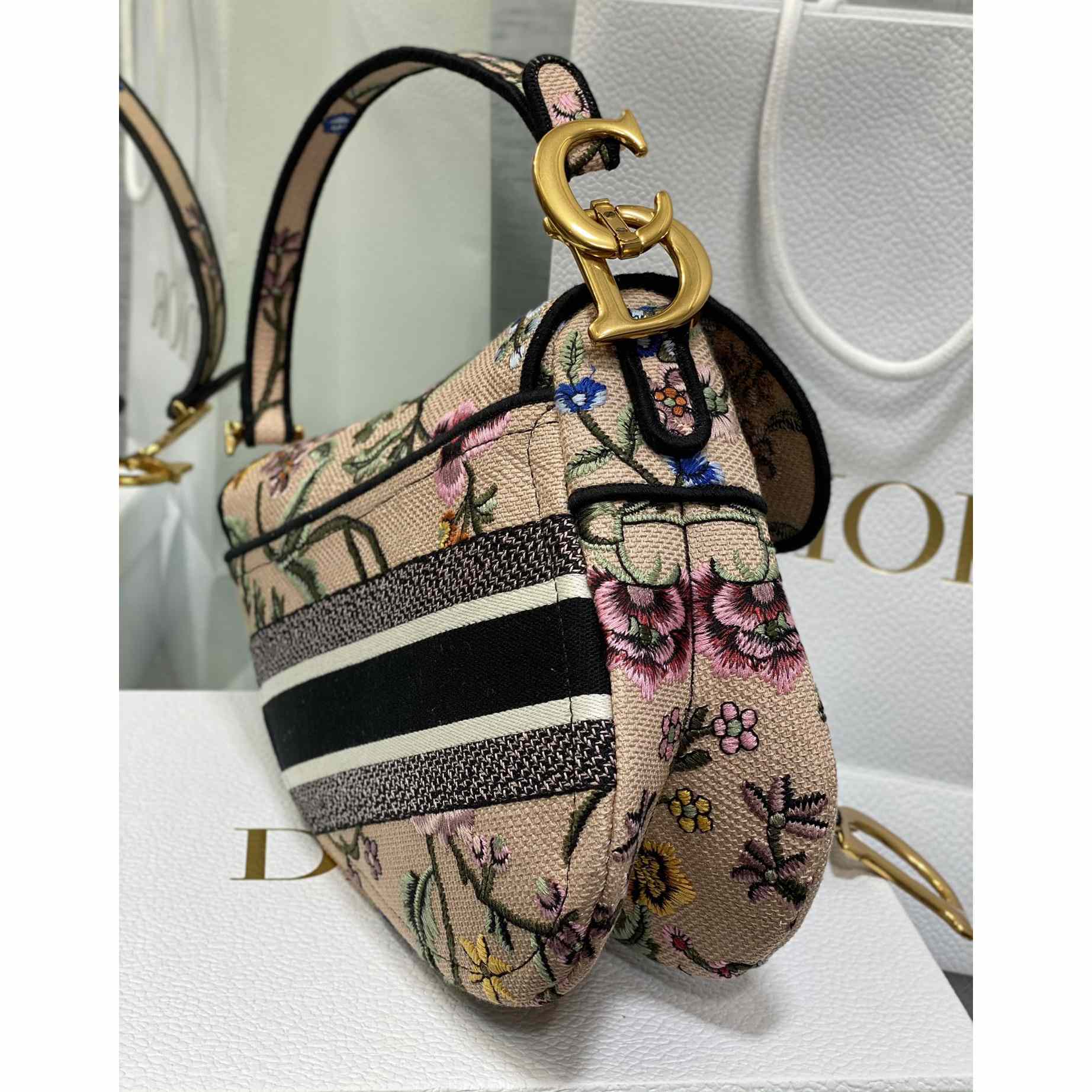 Dior Saddle Bag  - FashionPlug